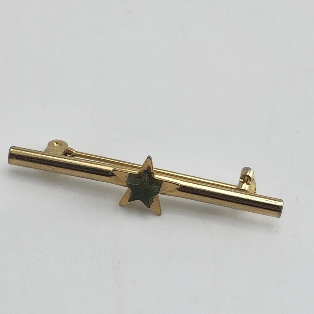 Vintage Gold Tone Bar Brooch‎ With Green Star Soviet Military Style